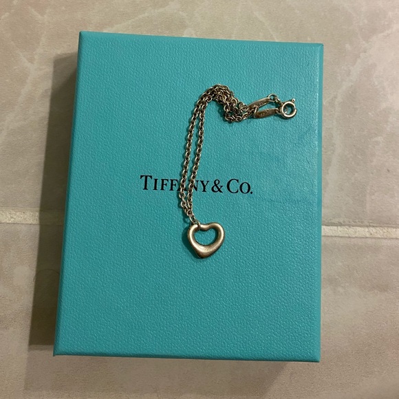Open Heart Tiffany Bracelet - Picture 1 of 5